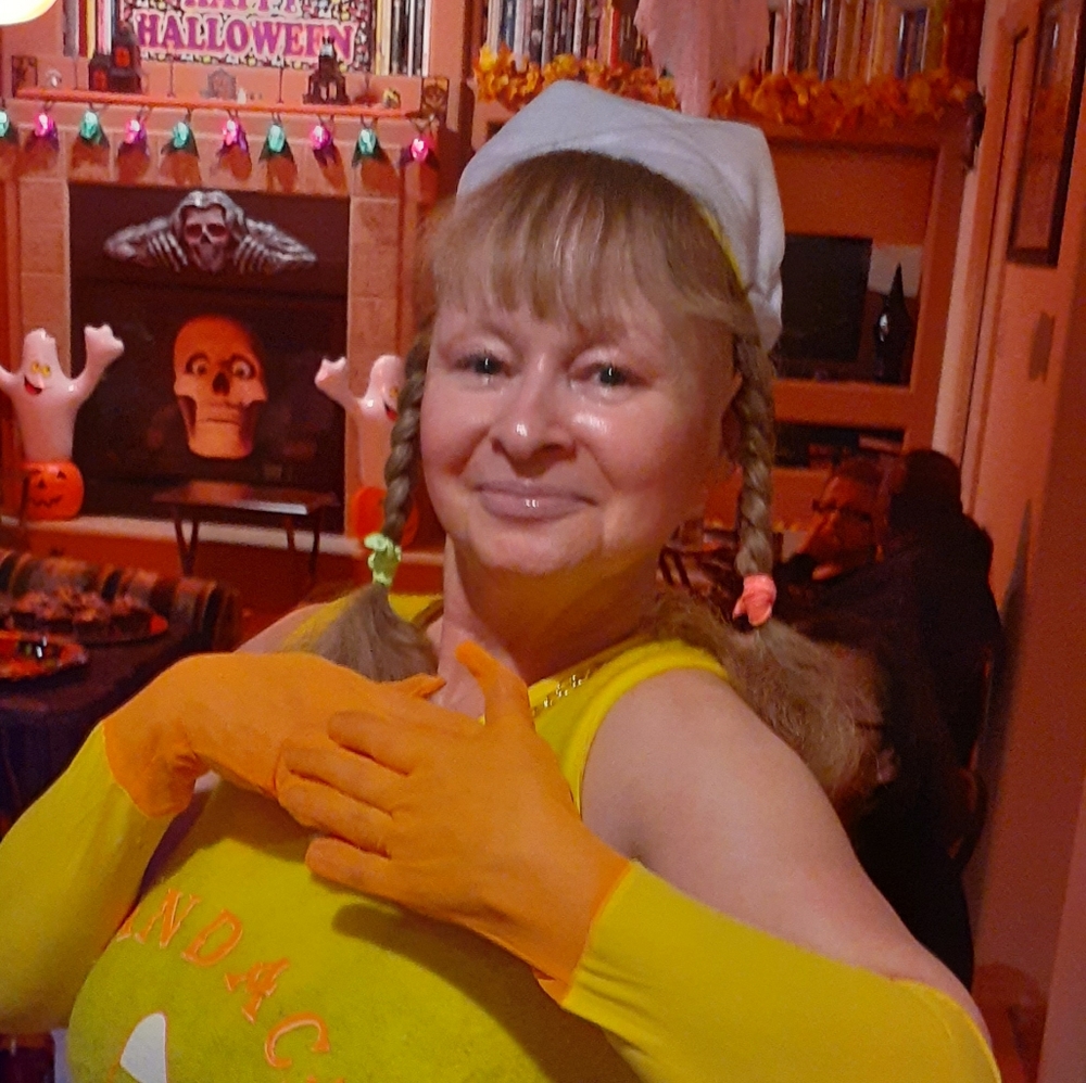 Meet your Posher, Frances